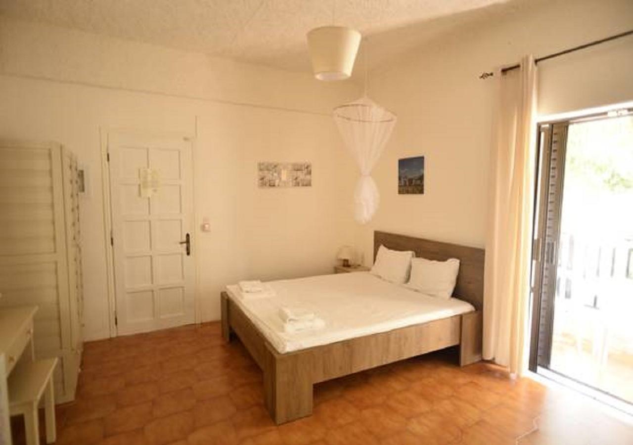 Andy'S Gardens Apartment Gerani  Exterior photo